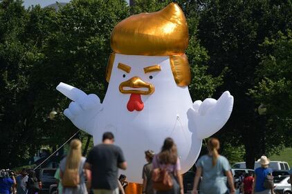 Ora il "Trumpollo" vuole fare i conti con Donald 8