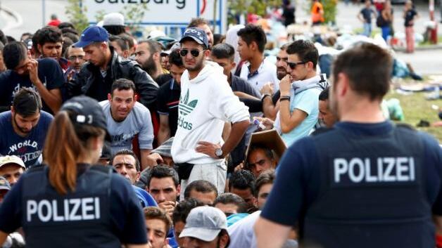Austria, chiudere le frontiere conviene: lo dice l'Europarlamento
