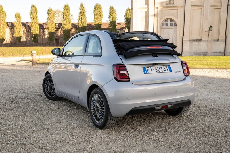 Nuova Fiat 500 Hybrid, guarda la gallery 13