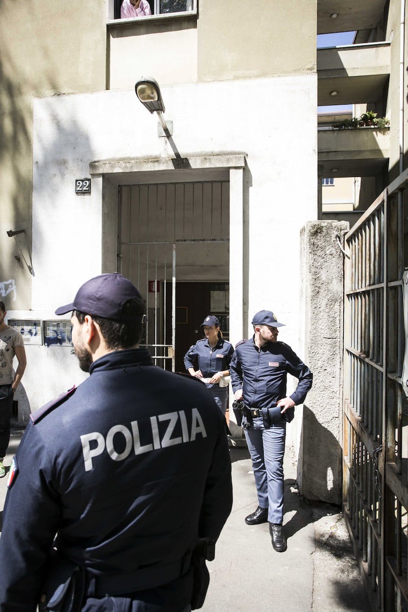 Milano, le immagini della casa del bimbo di due anni trovato morto 14