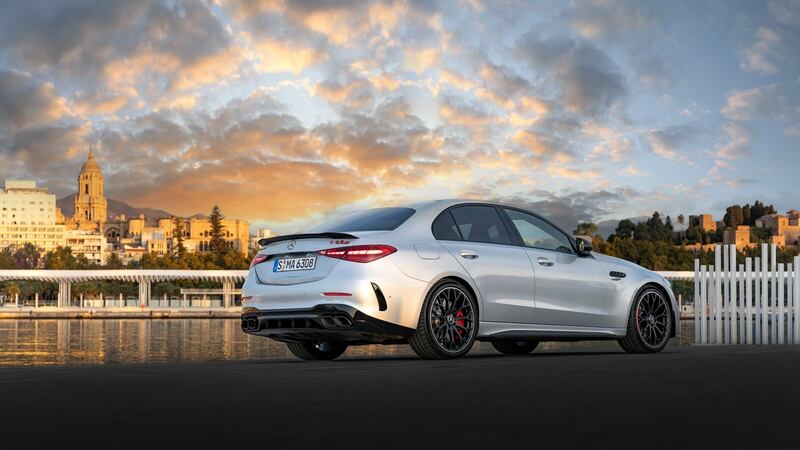 Mercedes-AMG C 63 S E Performance, guarda la gallery 2
