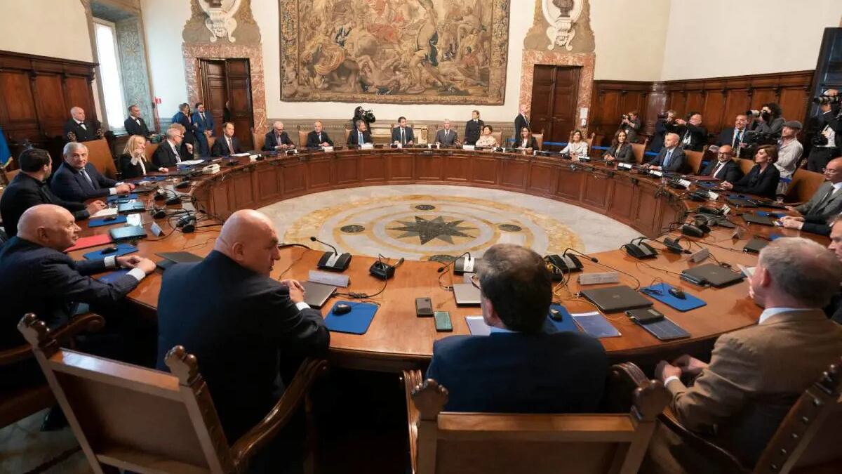 Cdm venerdì mattina, sul tavolo il nuovo decreto carburanti