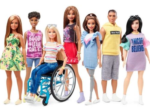 Arriva la Barbie in sedia a rotelle: "Non c'è solo la perfezione"