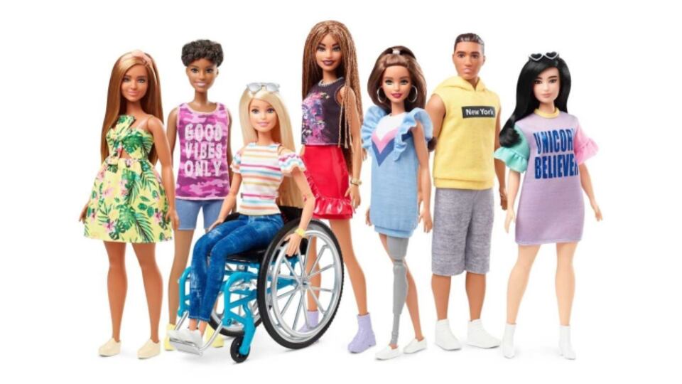 Arriva la Barbie in sedia a rotelle: "Non c'è solo la perfezione"