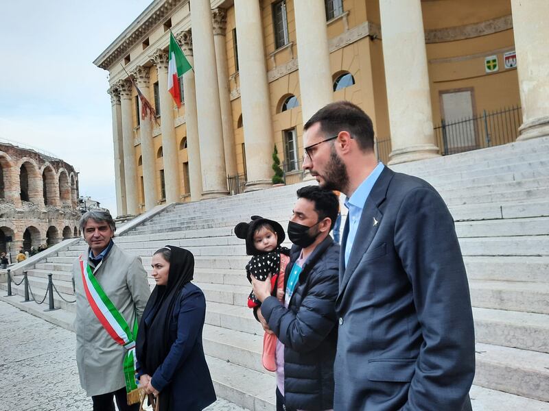 L'arrivo di Zhara in Italia 7