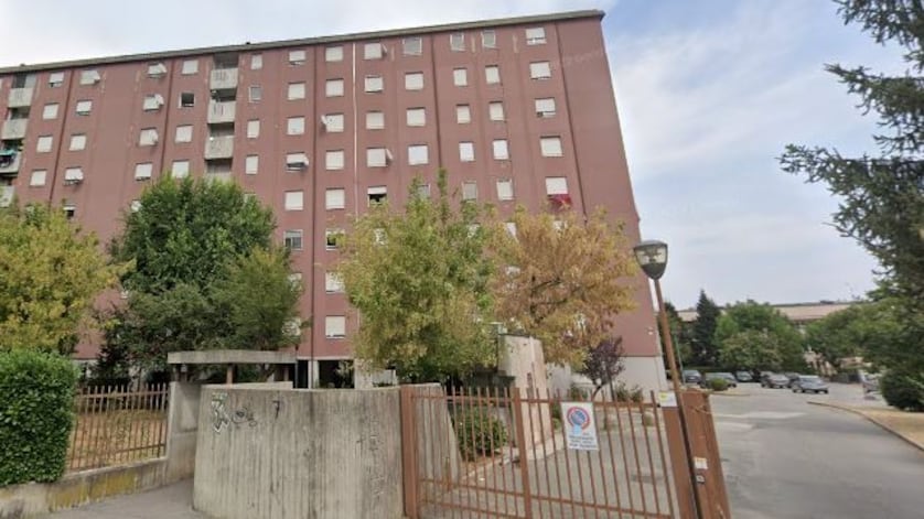 "Terra di nessuno". Viaggio nelle case popolari di Milano gestite dal Comune