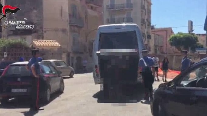 Spaccio nel centro d'accoglienza, blitz dei Carabinieri a Licata