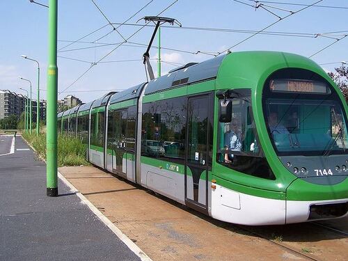 Insulti, minacce e sputi a marocchino disabile su tram a Torino