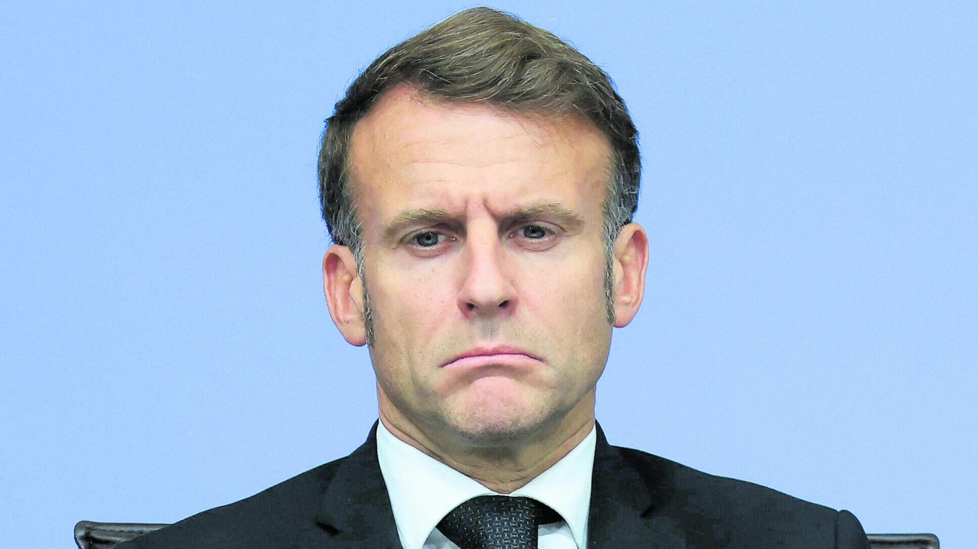 La Francia a rischio baratro. Per Macron incubo elezioni