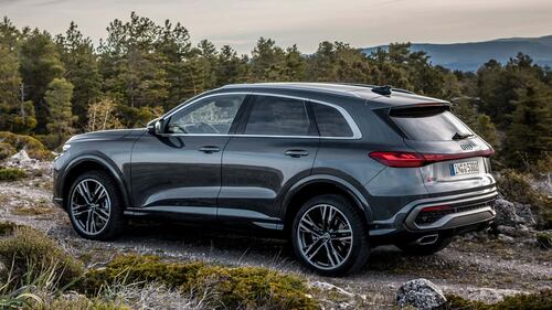 Nuova Audi Q5 2024, guarda tutte le foto 1