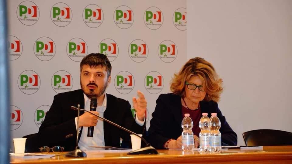 Il Pd romano è un Casu: il segretario (renziano) "sparito" da due mesi