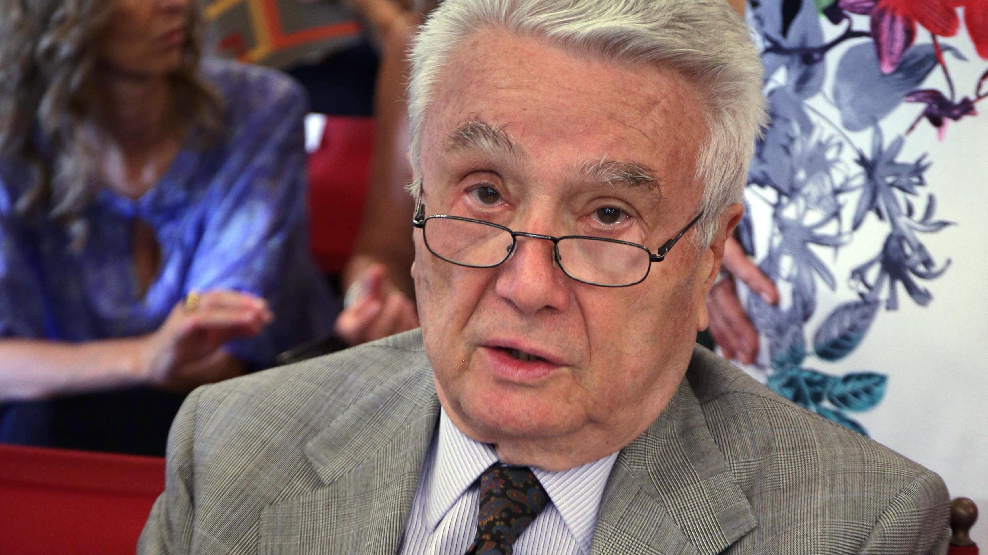 «Giovani autori, volete scrivere? Leggete i vecchi»