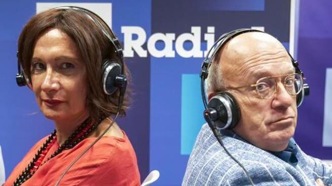 "Utile idiota, coi fascisti non si parla". Insulti a Luxuria per il programma con Storace
