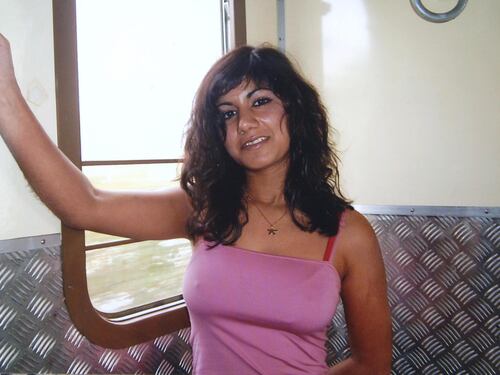 Sgozzata dal padre musulmano. La madre: "Lo perdono, l'ha deciso il destino"