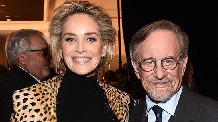 Sharon Stone scatena un Basic Instict anche a 61 anni