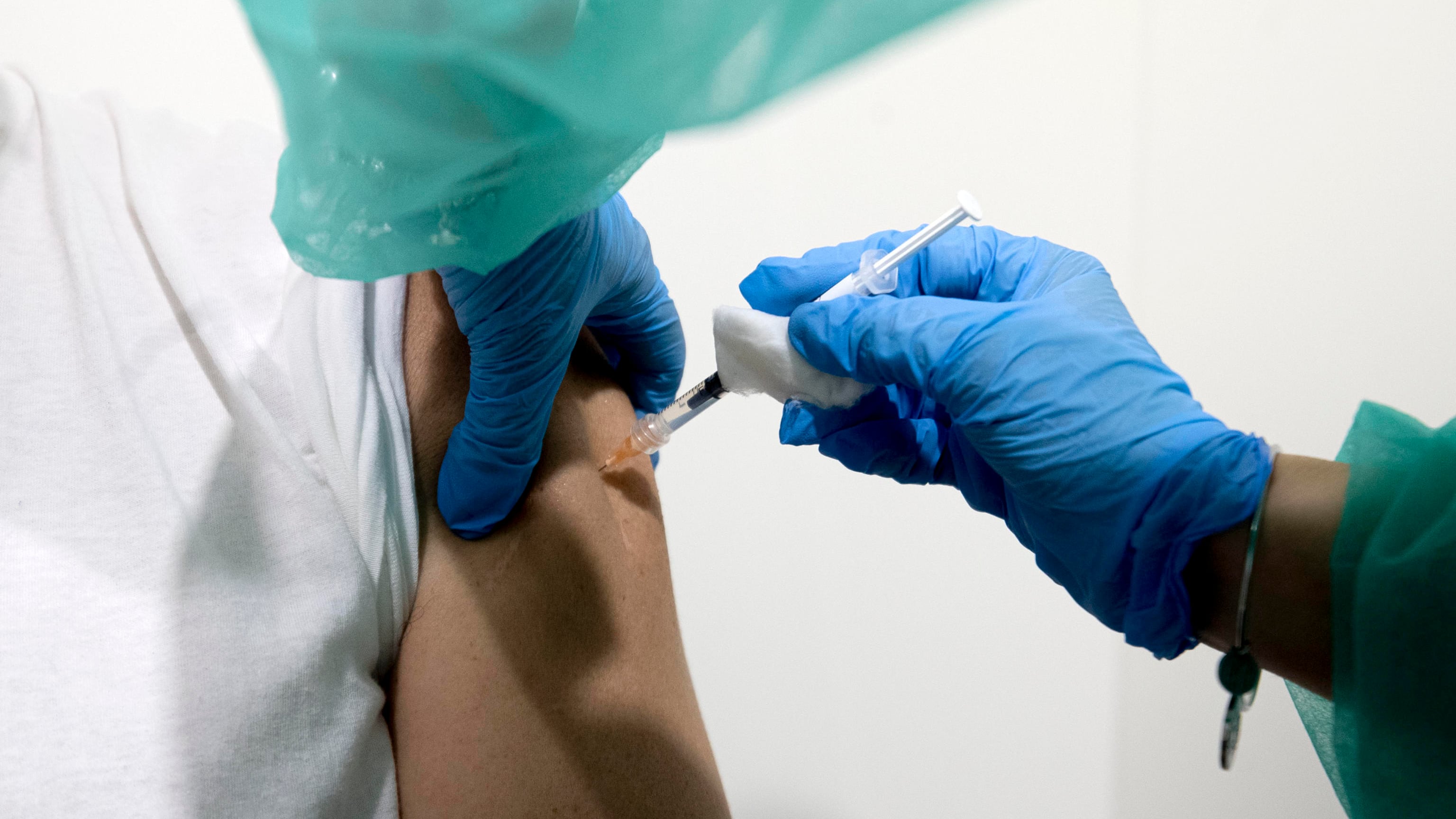 La maxi multa per chi non si vaccina: chi rischia
