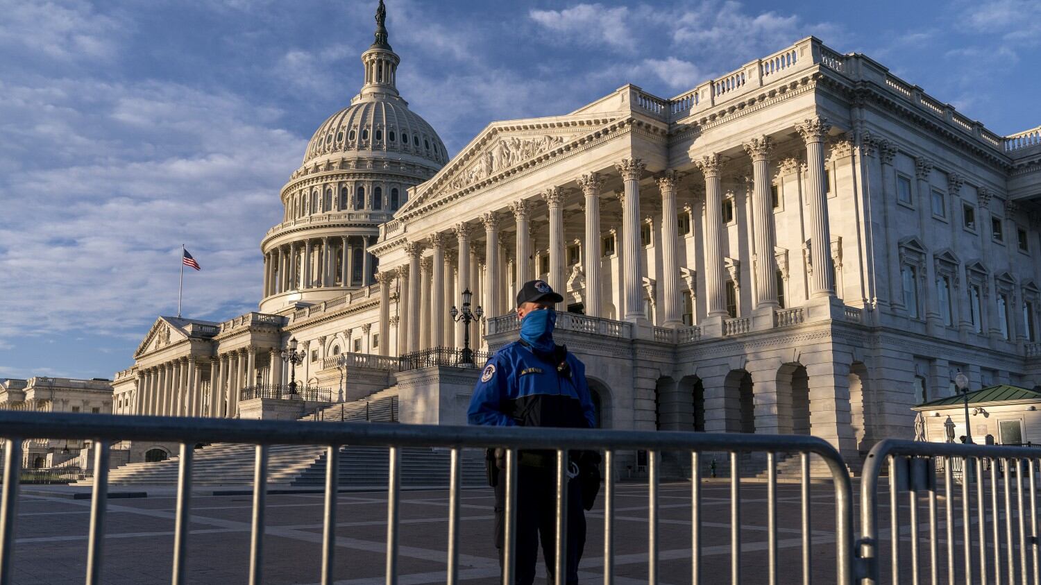 Midwest a Biden, vittoria più vicina. Ira di Trump: frode. Usa a rischio caos