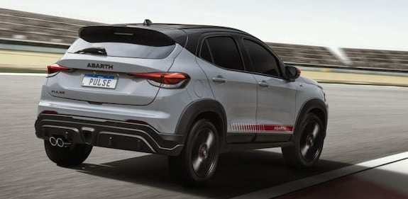 Abarth Pulse, lo scorpione punge in Brasile: le immagini 5