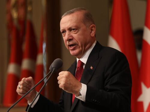 La Turchia espelle tre giornalisti tedeschi. Ira di Berlino