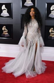 Grammy 2018: gli abiti più sexy 6