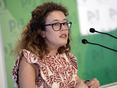 La "golden girl" del Pd vuole far soldi senza lavorare