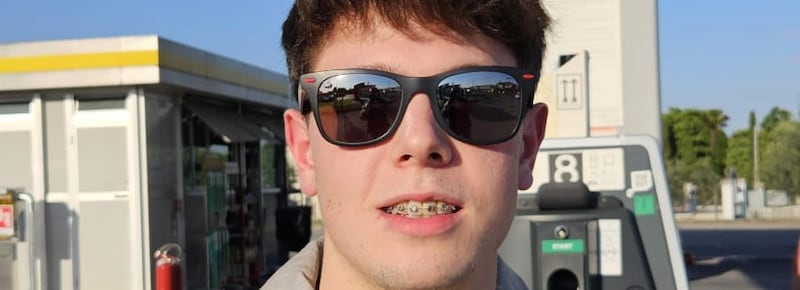 “Ci sembravano nordafricani. Quando hanno capito che eravamo italiani ci hanno trattato con più cattiveria”. Il drammatico racconto dell’aggressione a Barcellona