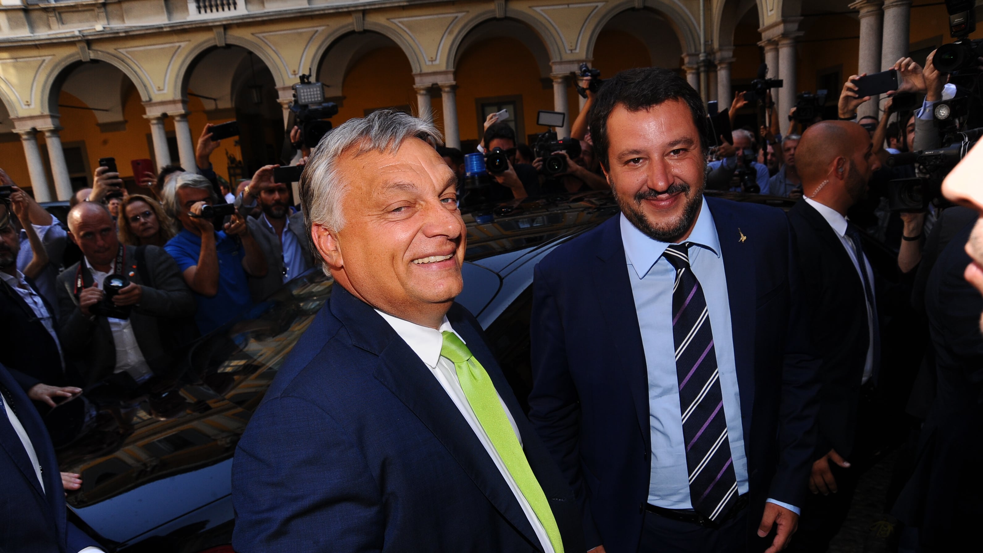 Orban: "Rispetto per Salvini, i migranti si possono fermare"