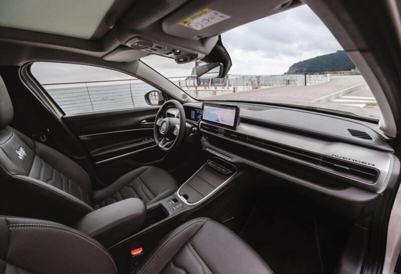 Jeep Avenger e-hybrid 1