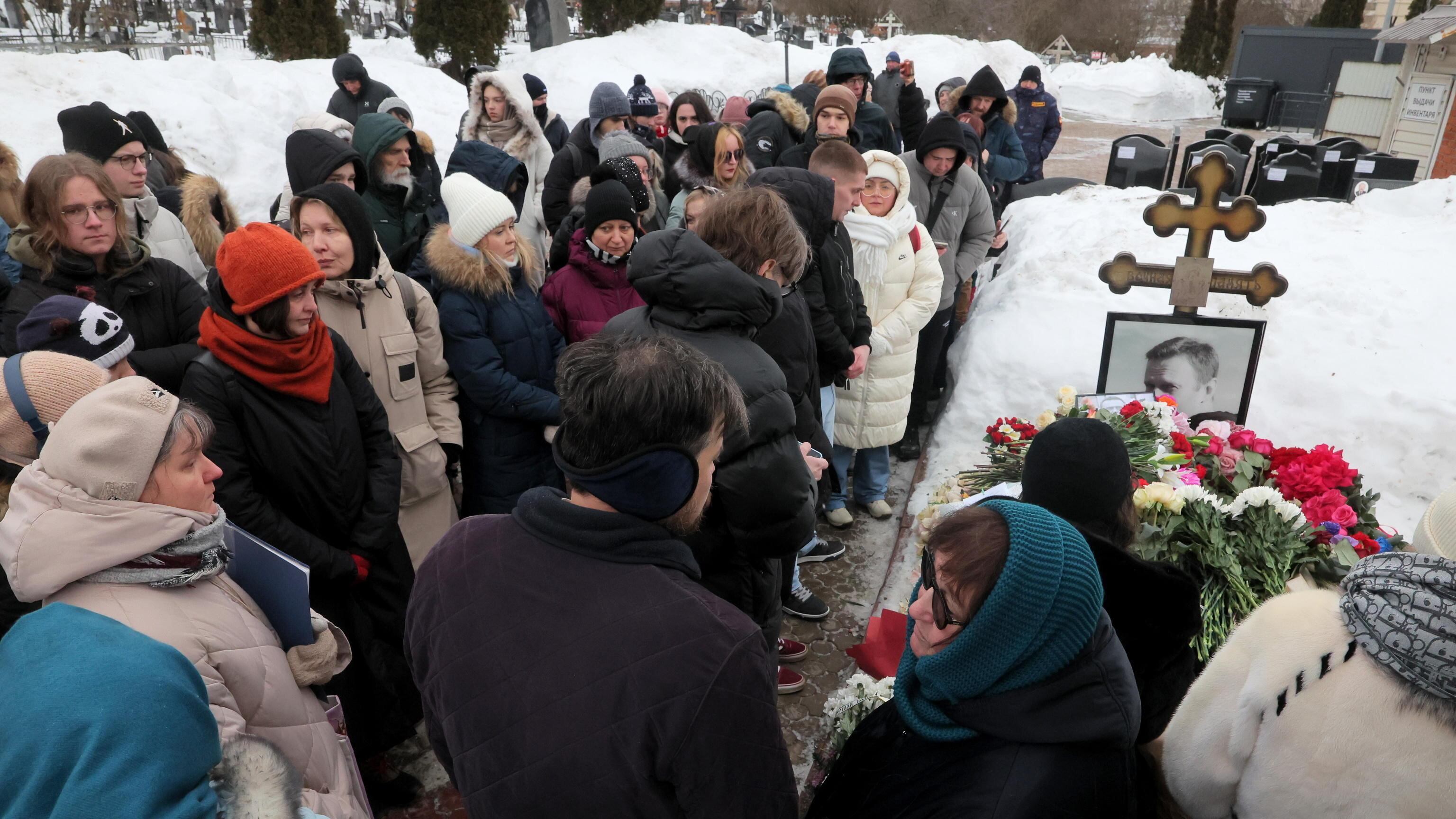 Ucraina, il vertice parte già zoppo. Il nodo dei territori