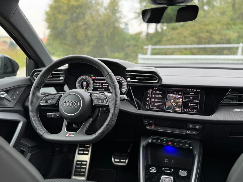 Audi A3 Allstreet: guarda la gallery della nuova compatta ibrida tedesca 16