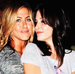 Friends, i protagonisti in foto sui social 5