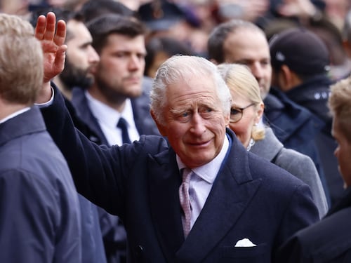 Carlo III a Balmoral: le prime vacanze da Re senza Elisabetta