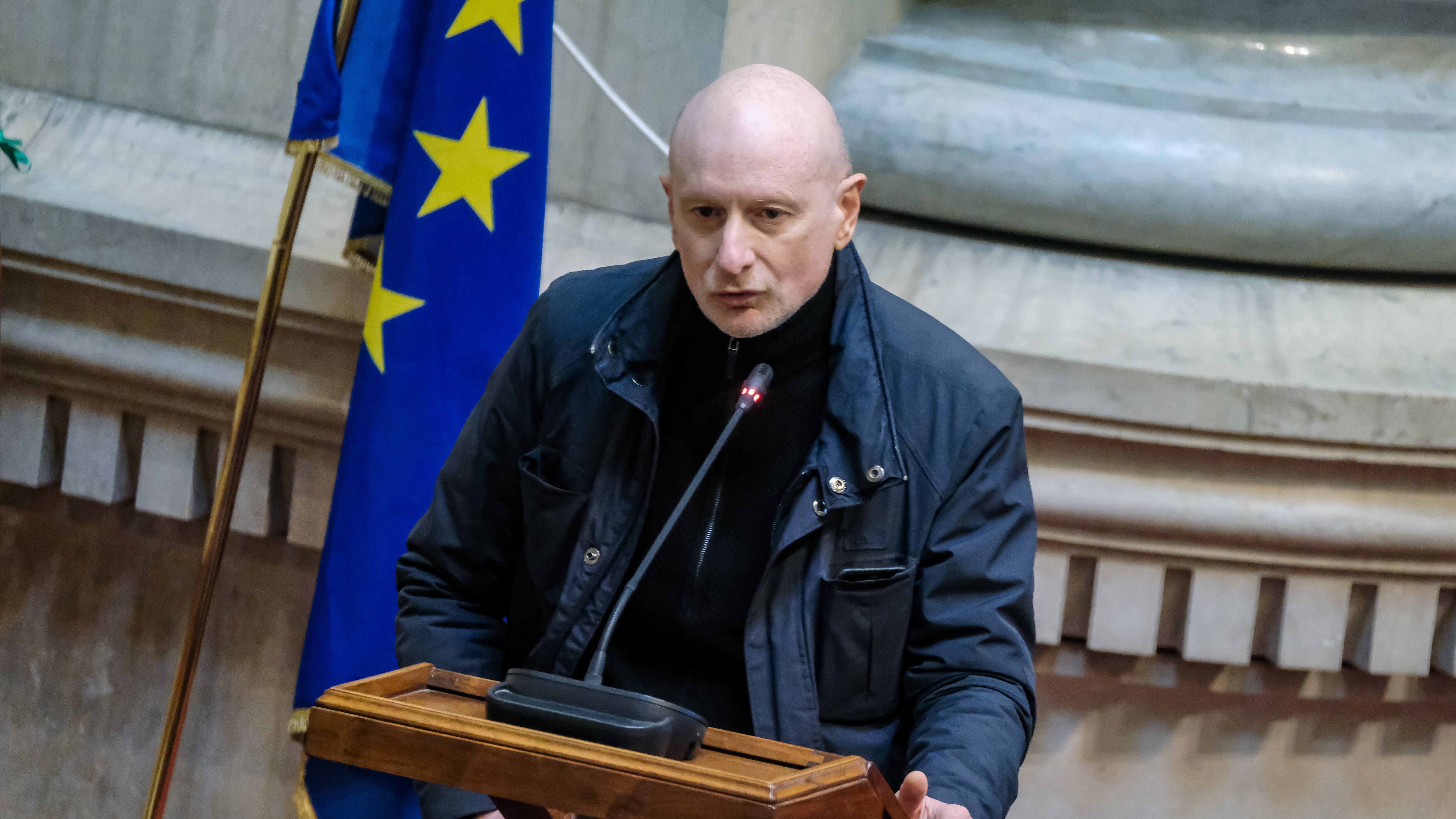 Assedio a Patarnello dopo la mail anti Meloni: maggioranza contro le "toghe militanti"