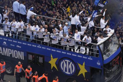 Milano si colora di nerazzurro: le immagini più bella della festa dell'Inter 5