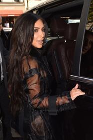 Kim Kardashian, seminuda alla Paris Fashion Week 22