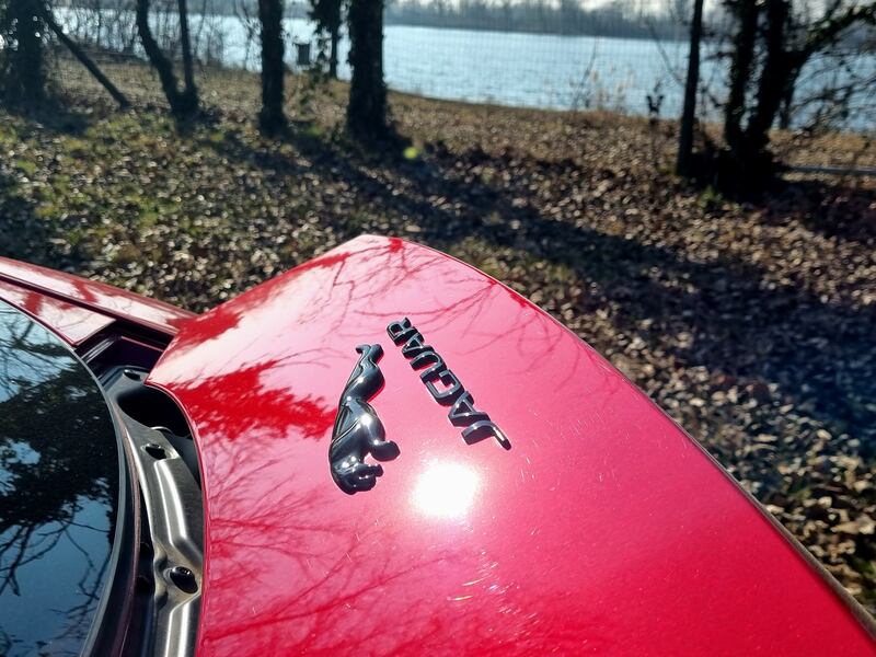 Jaguar F-Type 75 P450, un gioiello in via d’estinzione: guarda le foto 7