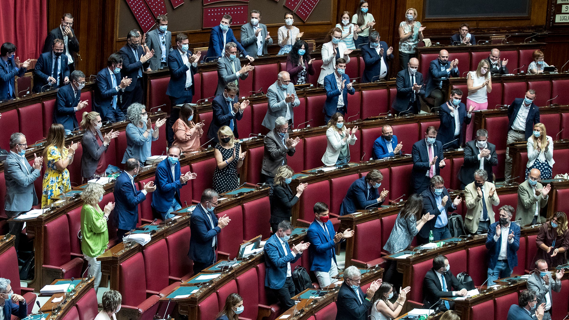 Cifre vergognose In Parlamento. 147 voltagabbana 57 solo nel 2020