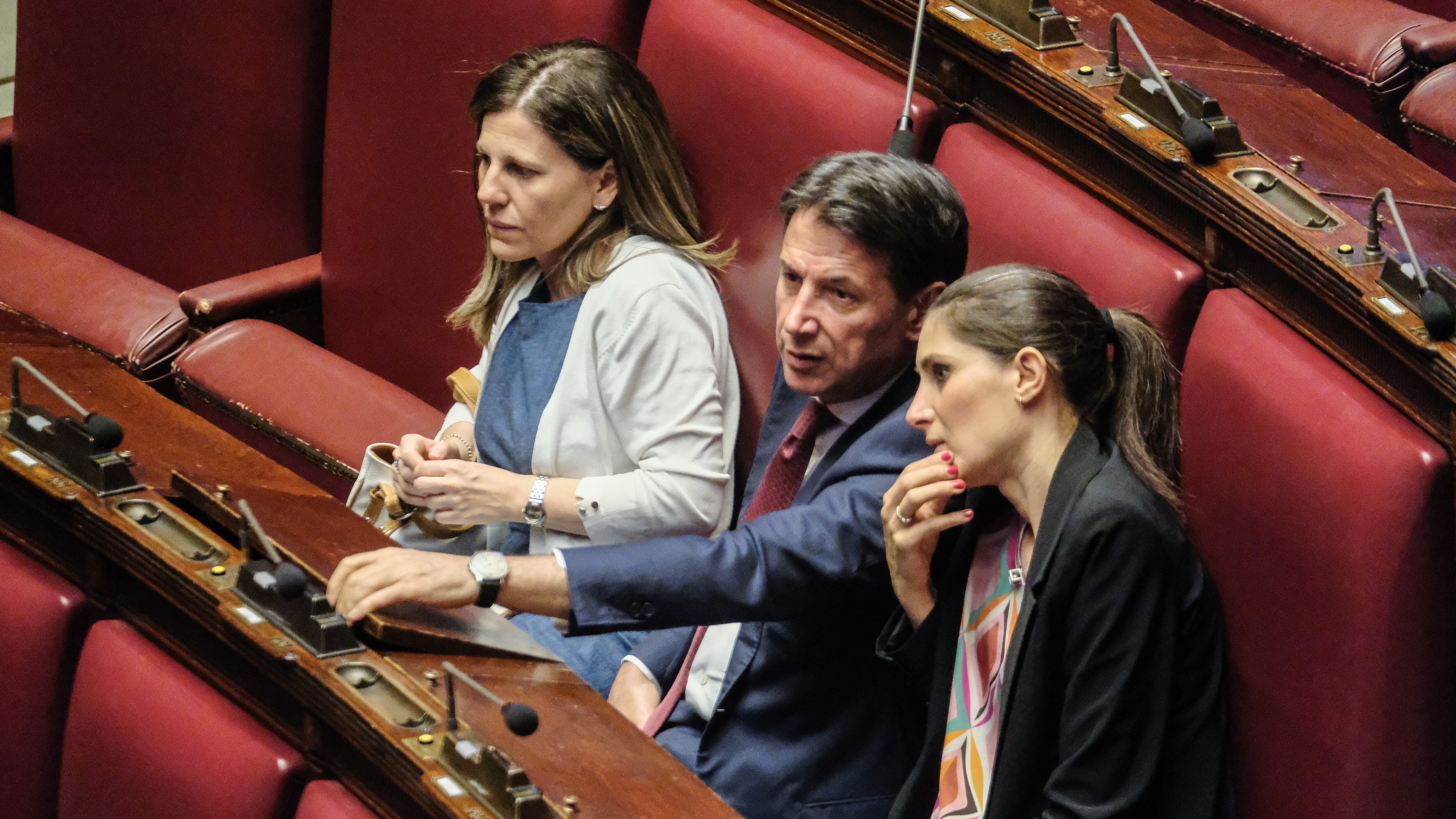 Polveriera M5s dopo il flop. "Troppo appiattiti sul Pd"