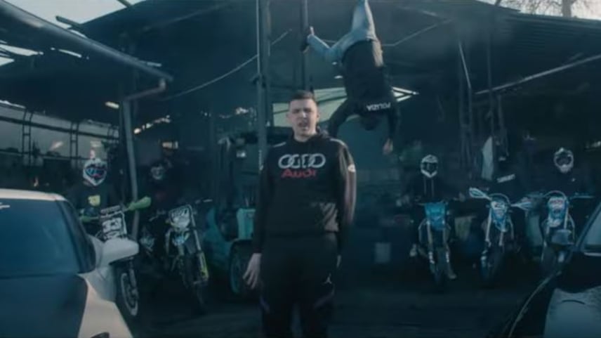 Video rap con il poliziotto morto impiccato. Gli agenti: "Osceno". E Youtube lo rimuove