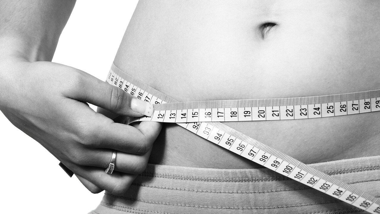 Menopausa, ecco cosa rischiano le donne che prendono peso