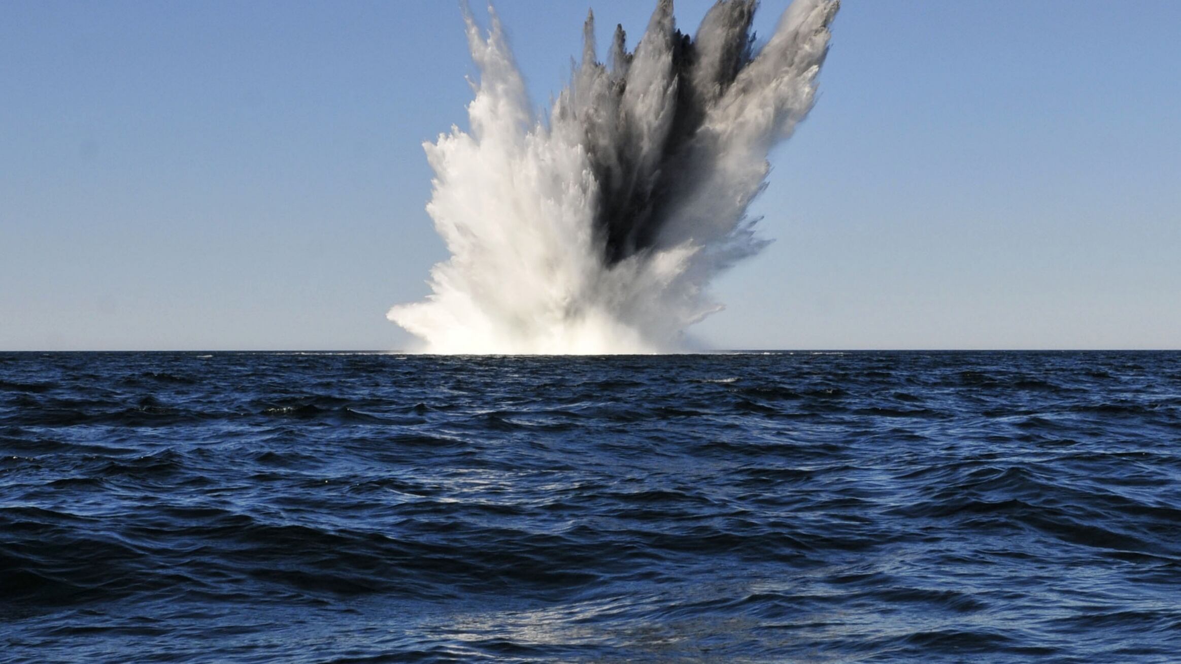 Spunta lo scudo di mine nel Baltico: segnale della Nato a Putin