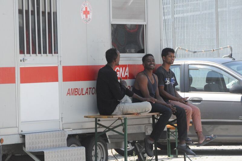 Ventimiglia in mano ai migranti: è caos 1