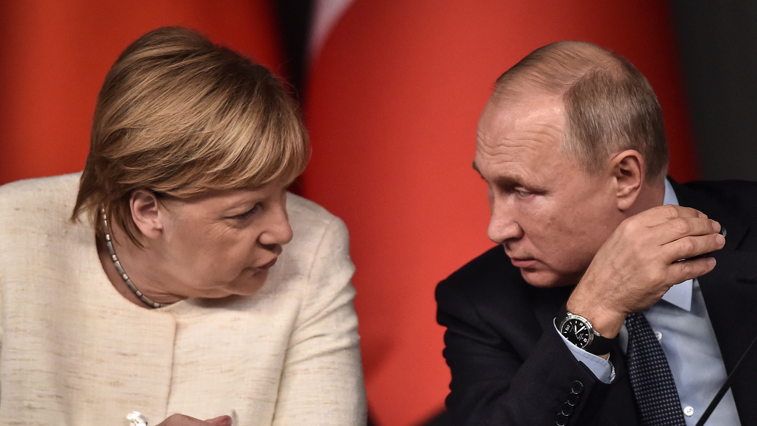 L'Europa contro Putin: "Attacco alla sovranità ucraina"