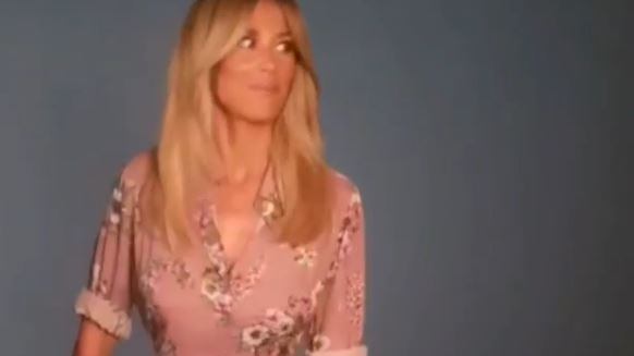 Incidente sexy per Diletta Leotta. Alla conduttrice si spacca il vestito