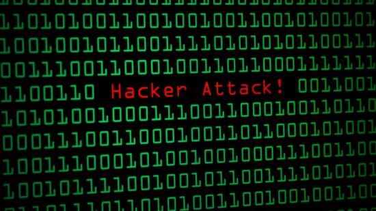 Hacker del liceo entra nella mail del capo della Cia