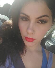 Valentina Nappi, accappatoio malizioso 25