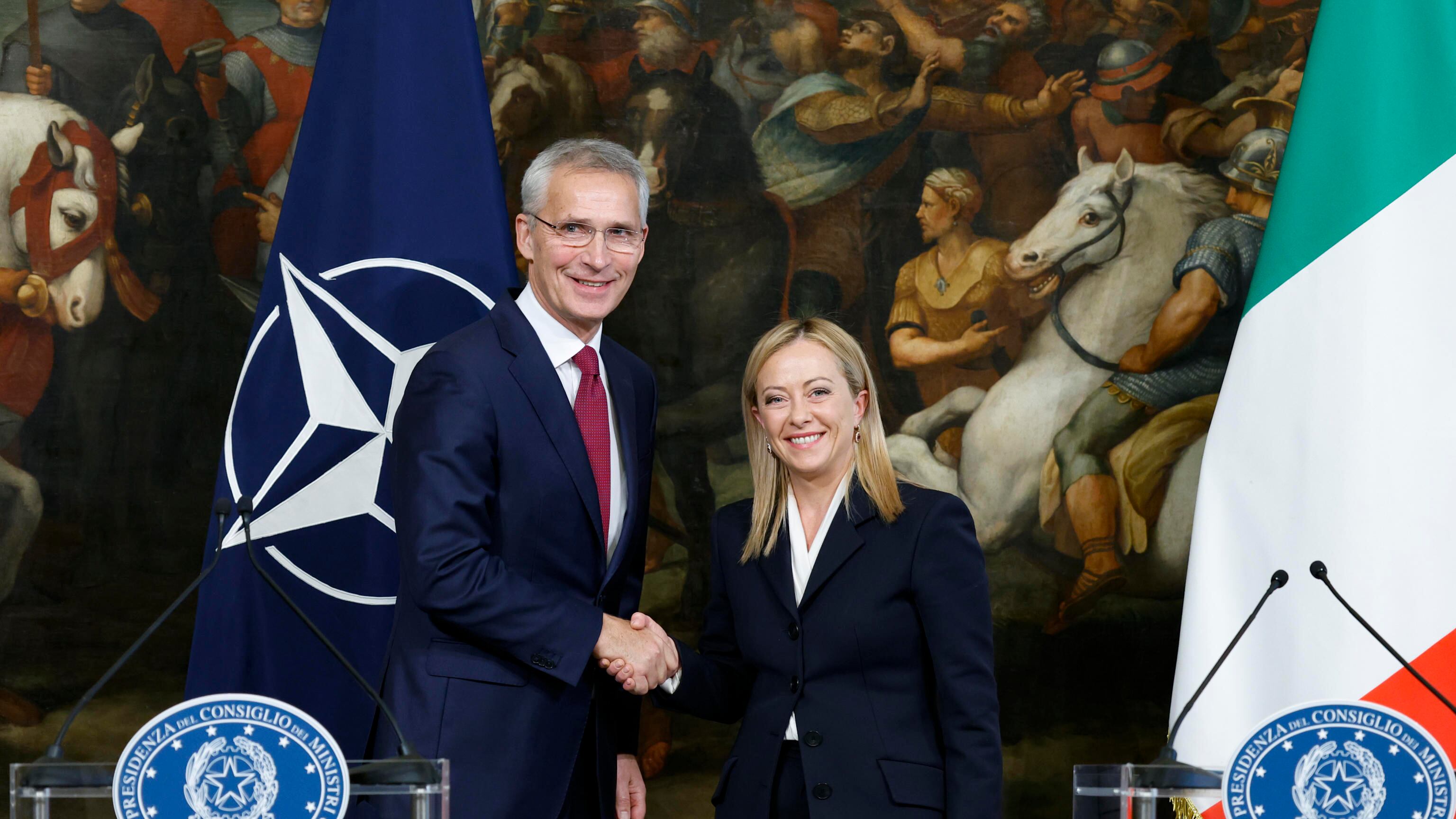 "Nato vigile sul fronte Sud". La promessa di Stoltenberg a Meloni