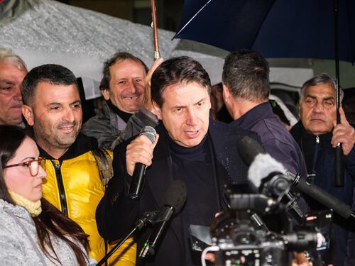 "Battaglia permanente, temo disordini". L'ultima provocazione di Conte sul reddito di cittadinanza