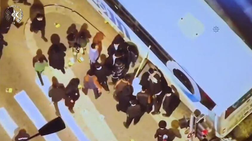 Bus investe manifestanti ultraortodossi a Gerusalemme, un morto