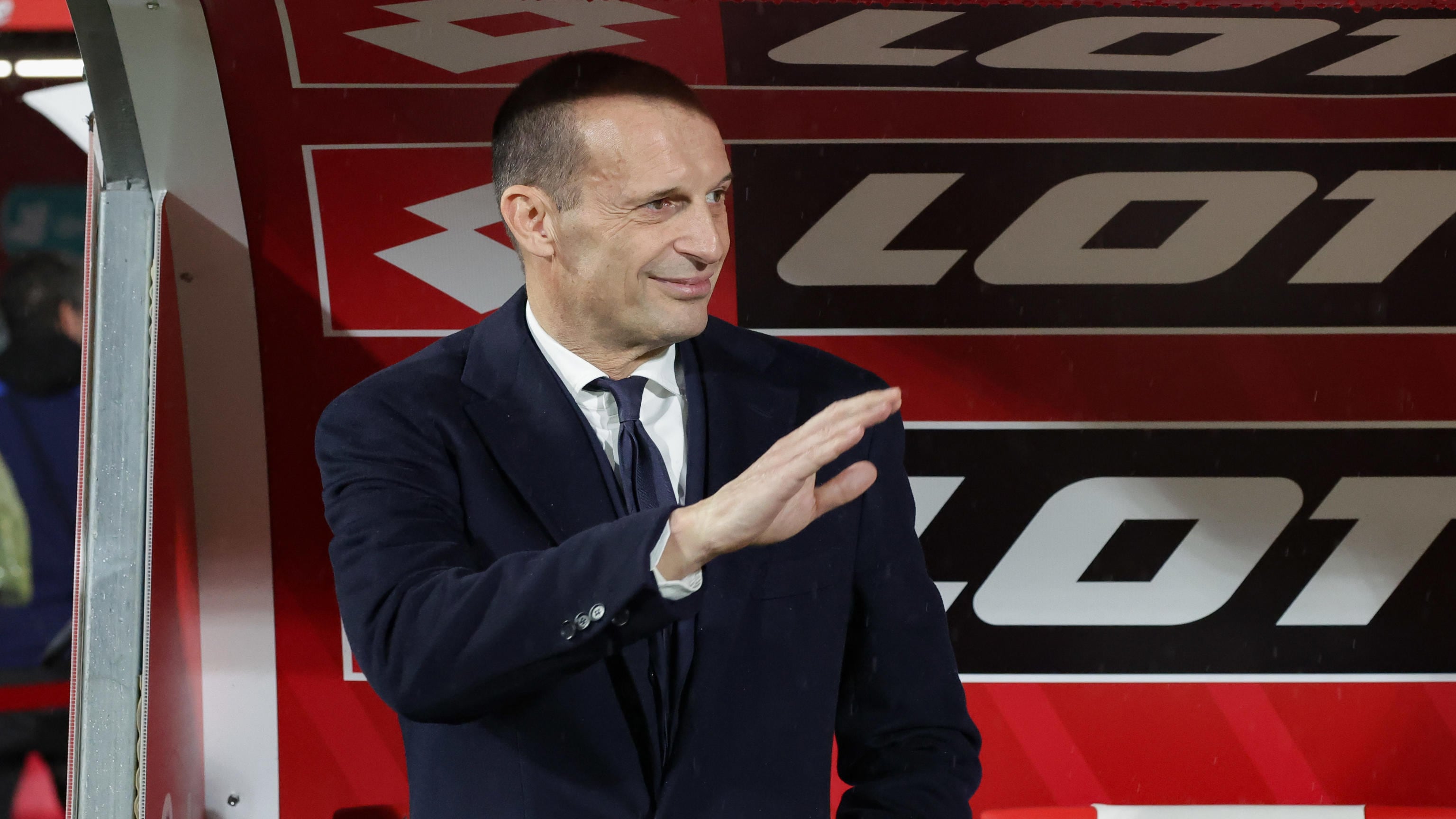 Allegri ora alza l'asticella e fissa la tabella di marcia. C'è la body cam sul petto per inquadrare il tricolore